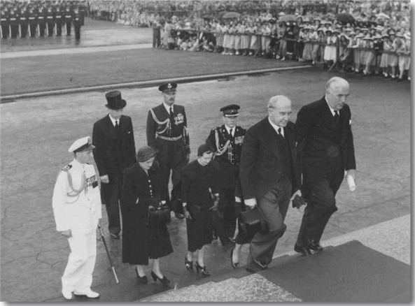 Opening of parliment 1952